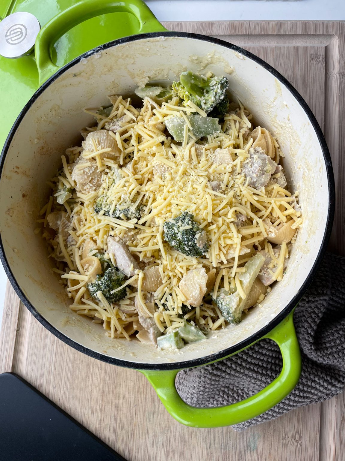 Chicken and Broccoli Pasta Bake - The MacPherson Diaries